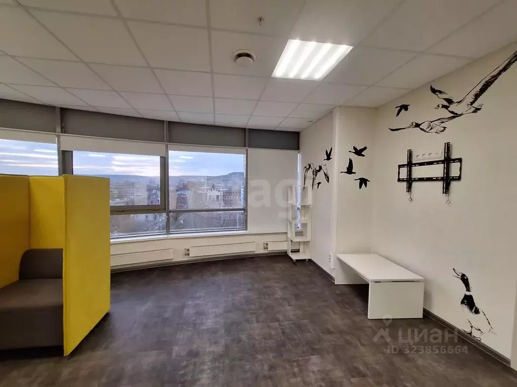 Офис в Саратовская область, Саратов ул. Имени Н.И. Вавилова, 38/114 ... - Фото 1