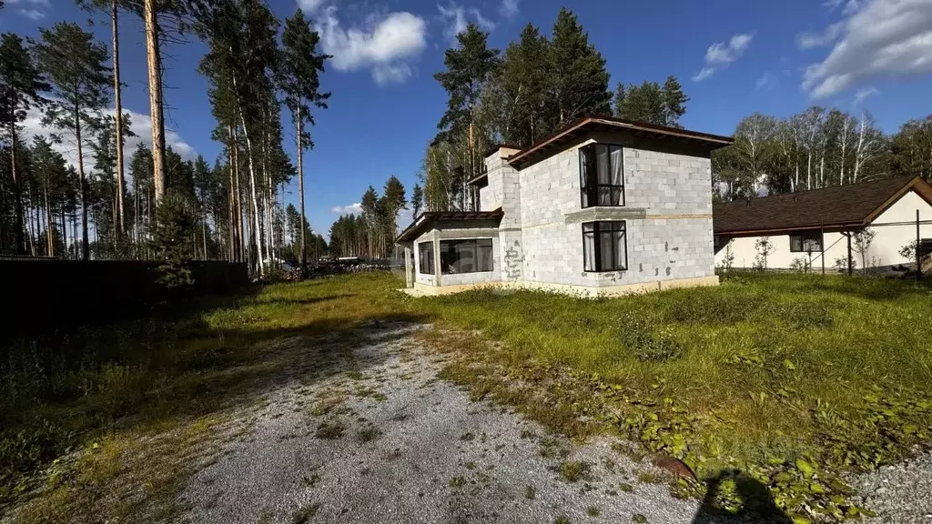 Дом в Свердловская область, Сысертский муниципальный округ, пос. ... - Фото 1