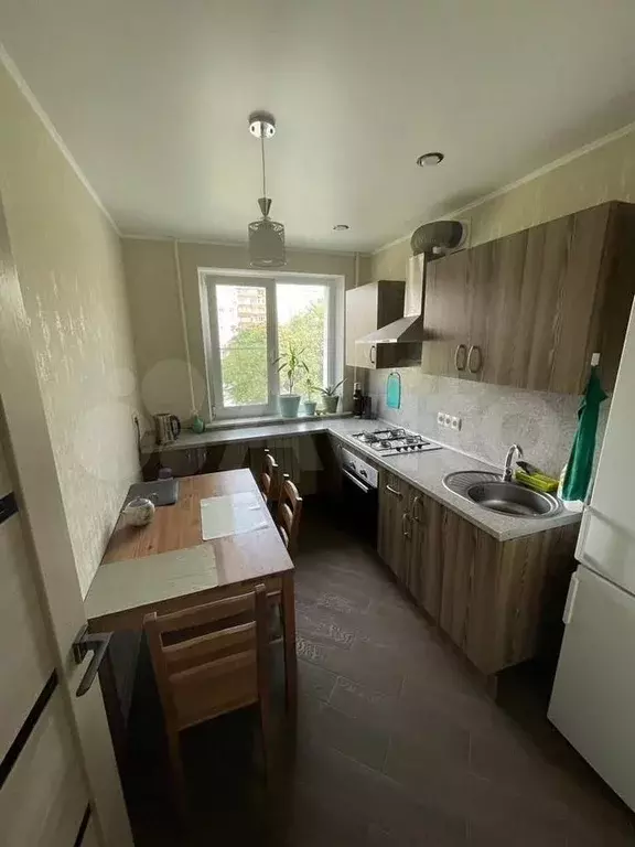 2-к. квартира, 48 м, 7/9 эт. - Фото 1