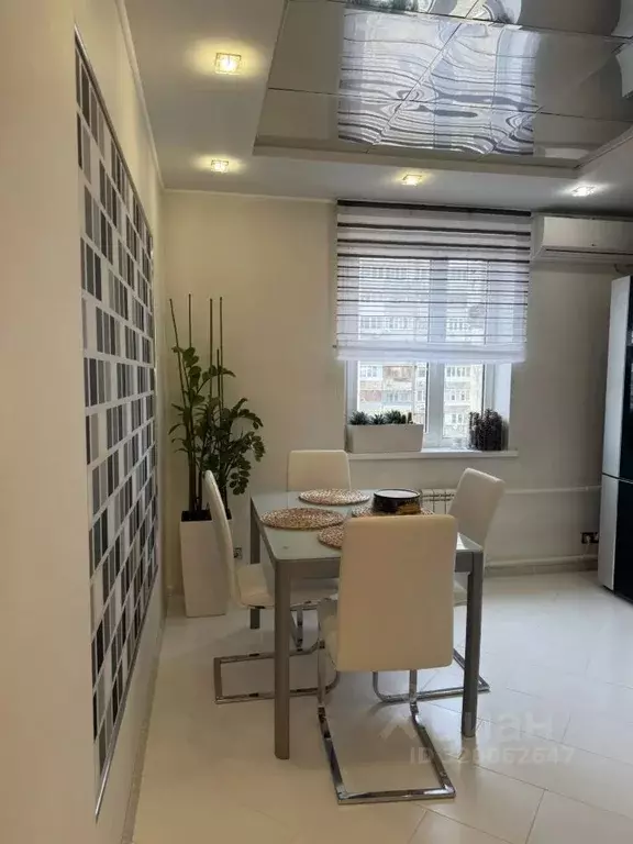 3-к кв. Волгоградская область, Волгоград ул. Хользунова, 36/4 (68.2 м) - Фото 1