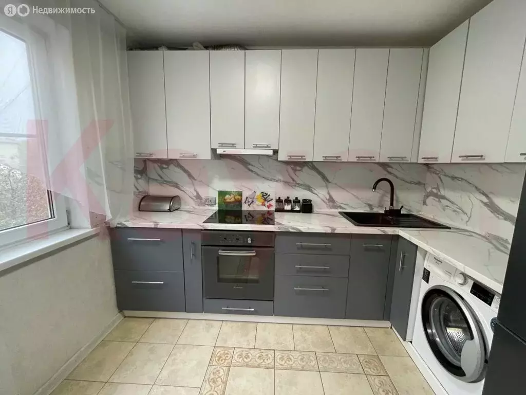 3-комнатная квартира: Краснодар, улица Гидростроителей, 13 (64 м) - Фото 0