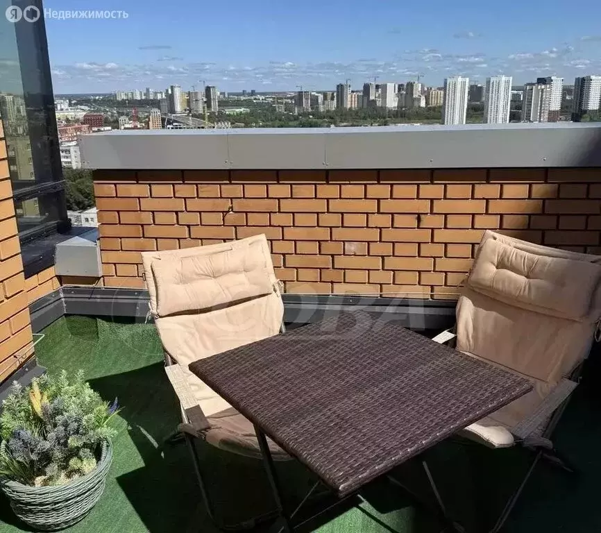 1-комнатная квартира: Тюмень, улица 50 лет Октября, 4 (46.3 м) - Фото 1