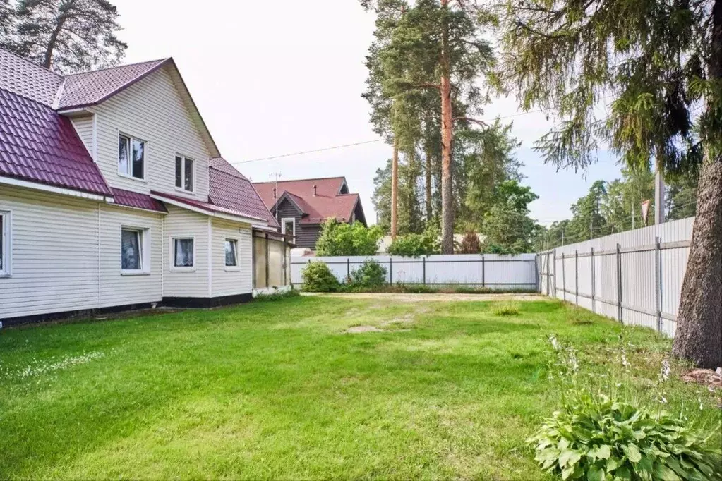 Дом в Санкт-Петербург пос. Песочный, Ленинградская ул., 15 (220 м) - Фото 1
