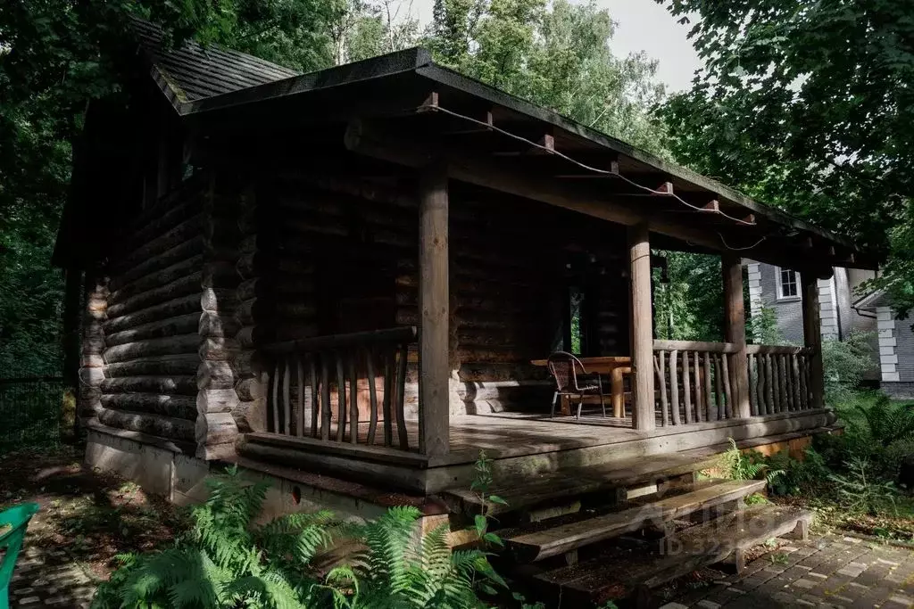 Дом в Московская область, Серпухов городской округ, д. Васильевское 1 ... - Фото 1