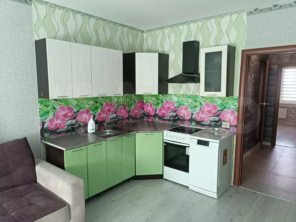 1-к. квартира, 42 м, 8/10 эт. - Фото 0