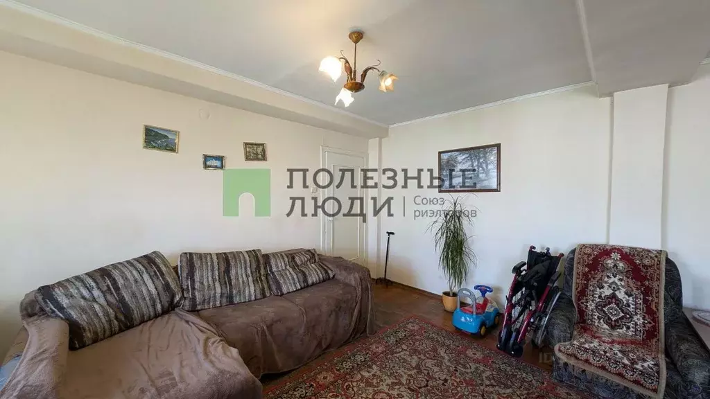 3-к кв. Красноярский край, Красноярск Семафорная ул., 251 (76.7 м) - Фото 0
