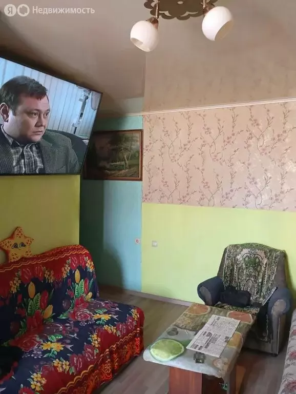 2-комнатная квартира: Минусинск, улица Крупской (38 м) - Фото 1