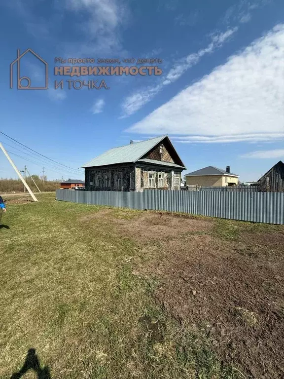 Дом в Башкортостан, Нефтекамск городской округ, с. Ташкиново ул. ... - Фото 1