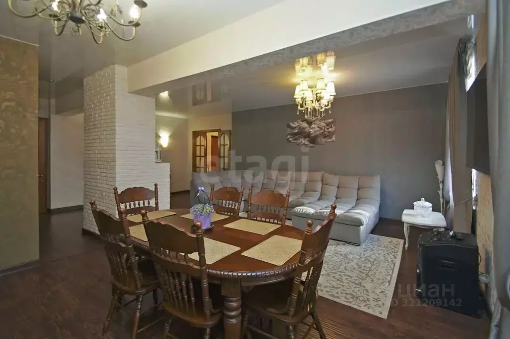 2-к кв. Омская область, Омск просп. Карла Маркса, 10 (90.4 м) - Фото 1