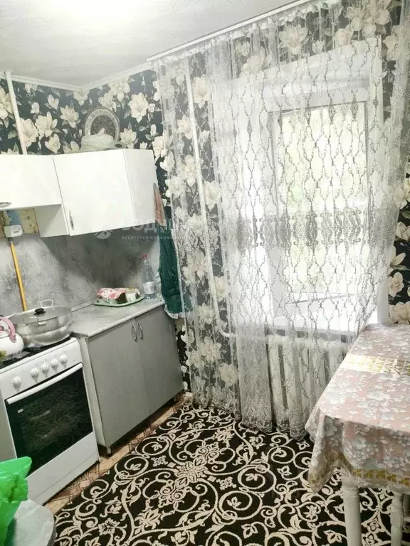 1-к кв. Чувашия, Канаш Заводская ул., 5 (31.3 м) - Фото 1