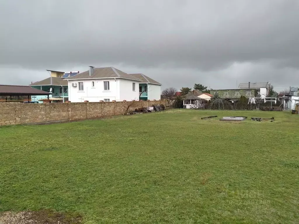 Участок в Крым, Симферопольский район, Николаевка пгт ул. Вишневая, 29 ... - Фото 0