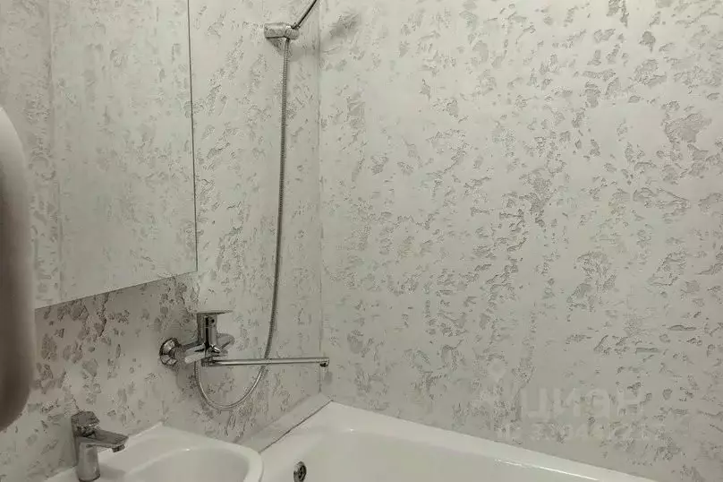 3-к кв. Волгоградская область, Волгоград Семь Ветров мкр, ул. ... - Фото 2