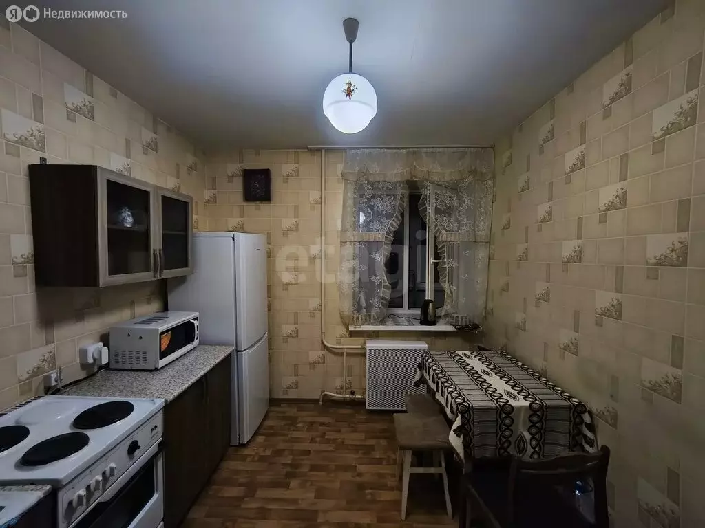 1-комнатная квартира: Курган, улица Карельцева, 90к1 (35.8 м) - Фото 1