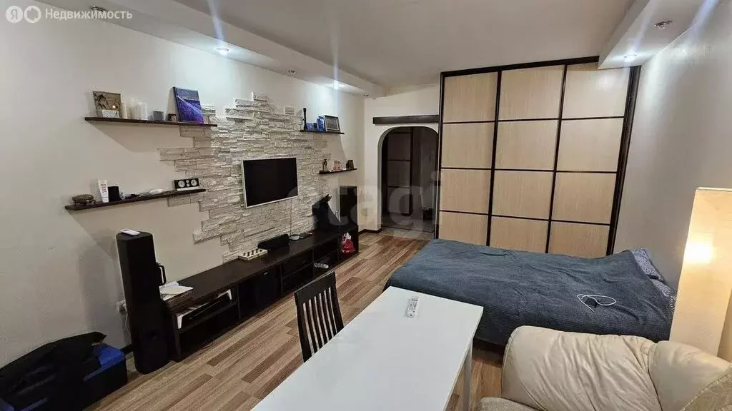 1-комнатная квартира: Тюмень, улица Циолковского, 7к1 (45 м) - Фото 2