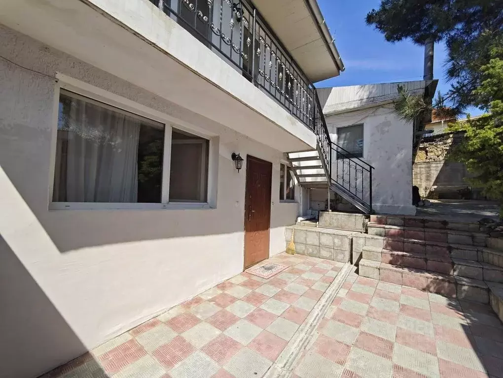 Дом в Севастополь ул. Буряка, 4 (180 м) - Фото 1