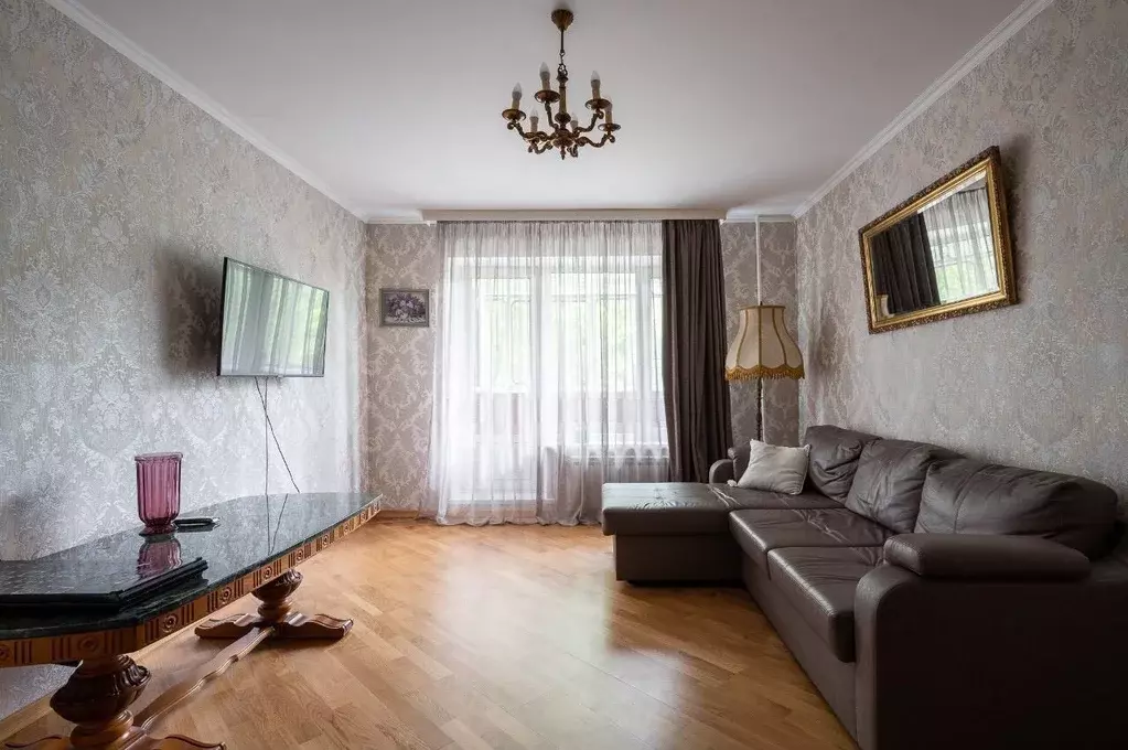 2-к кв. Московская область, Мытищи городской округ, пос. Поведники 9 ... - Фото 1