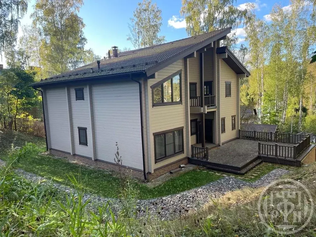 Дом в Ленинградская область, Всеволожск Сельхозколледж мкр,  (431 м) - Фото 0