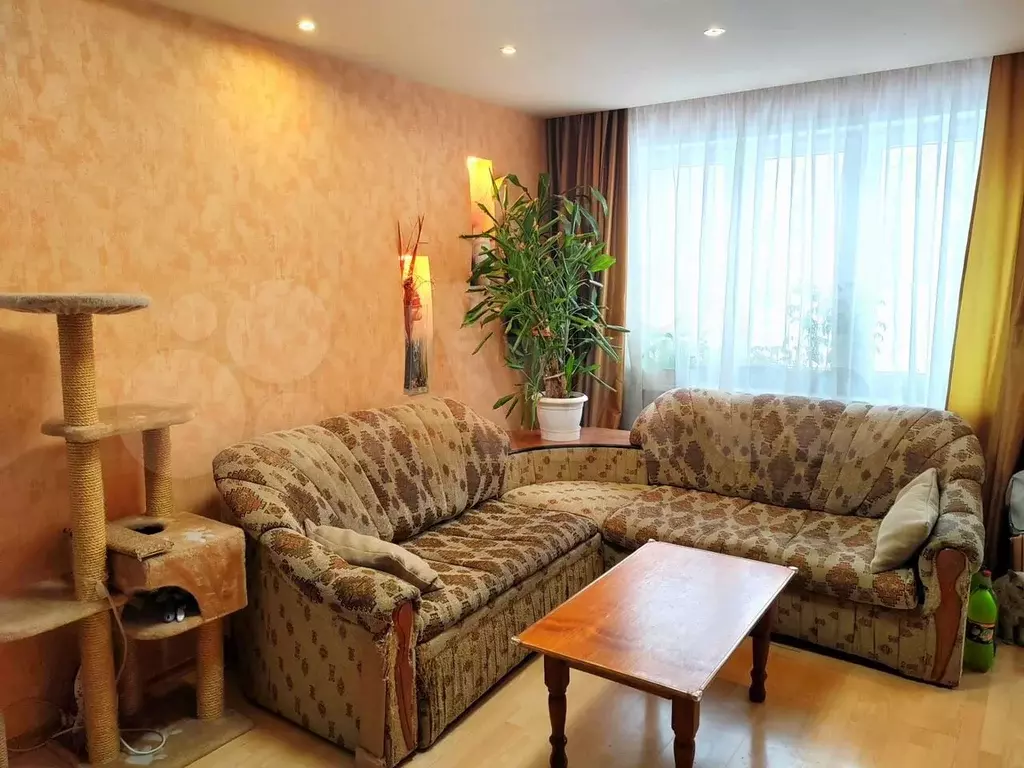 3-к. квартира, 61 м, 1/5 эт. - Фото 0