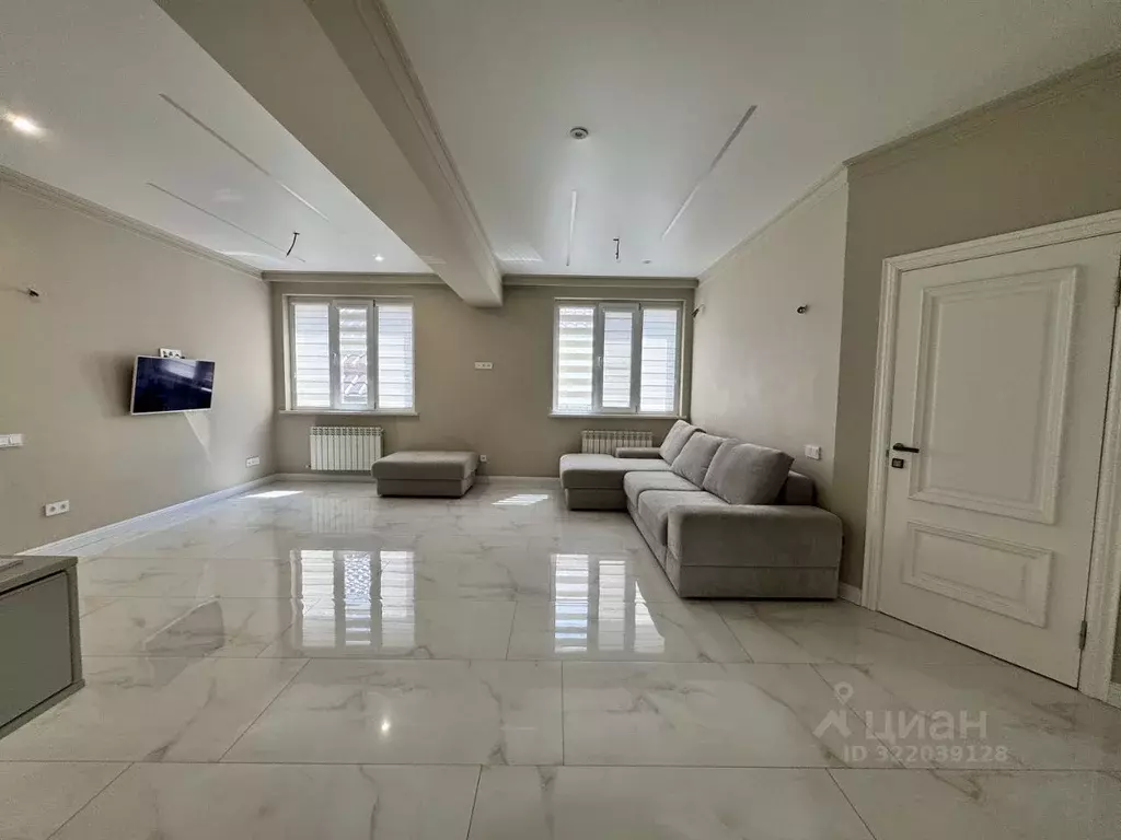 3-к кв. Кабардино-Балкария, Нальчик Осетинская ул., 17А (93.2 м) - Фото 1