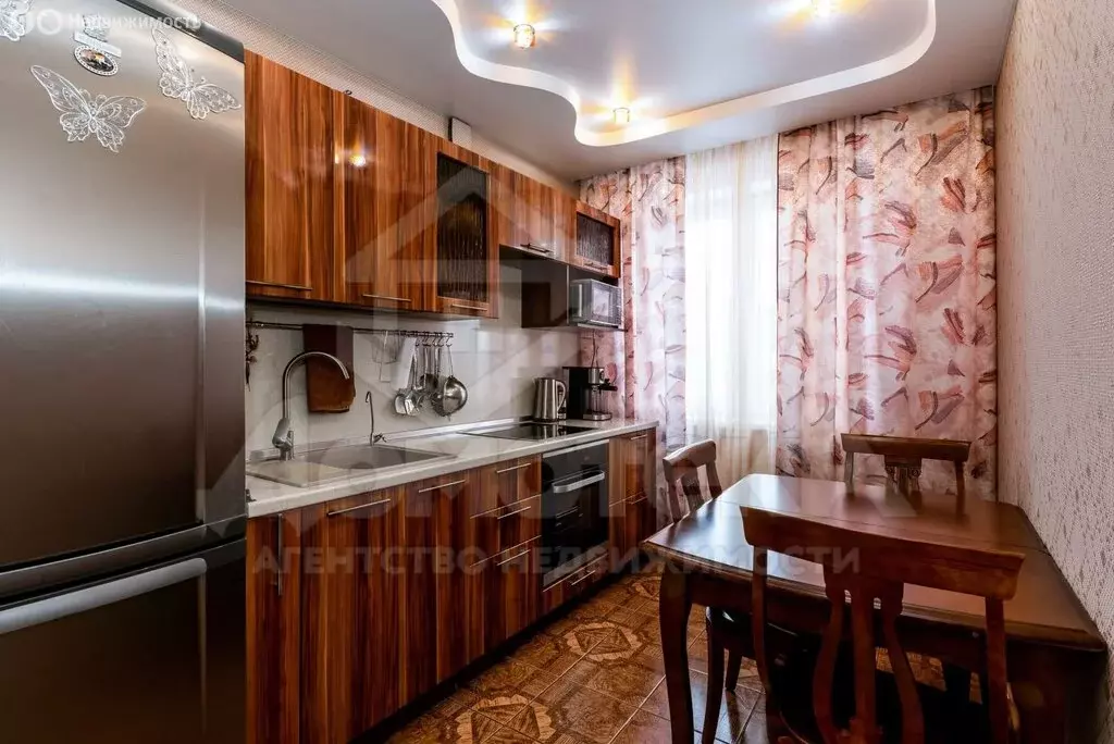 3-комнатная квартира: Новокузнецк, улица Новосёлов, 13 (60.4 м) - Фото 1