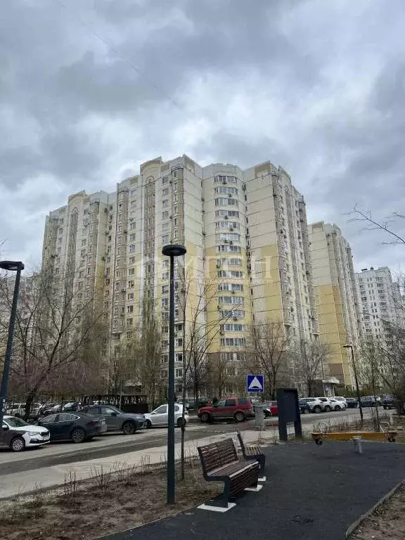 Продается 3-комнатная квартира - Фото 1