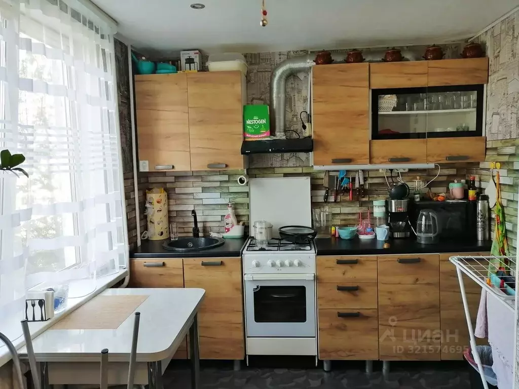 Студия Пермский край, Губаха Октябрьский просп., 7Б (34.4 м) - Фото 1