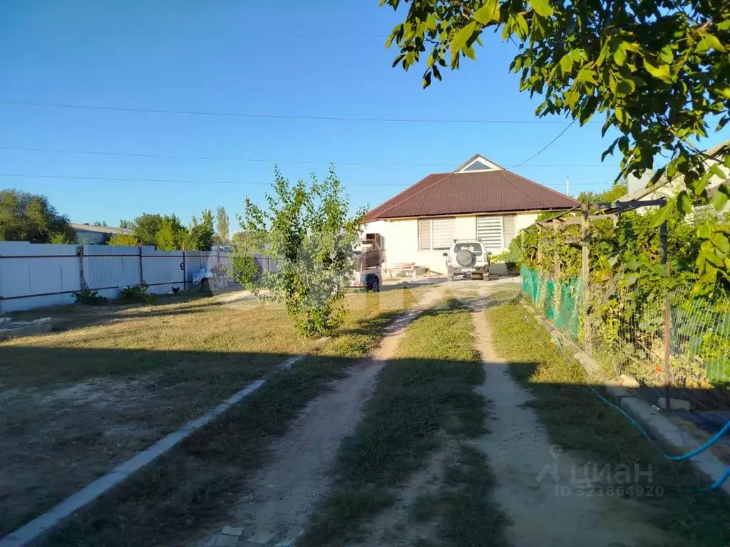 Дом в Волгоградская область, Волгоград Южно-Сибирская ул. (223 м) - Фото 1