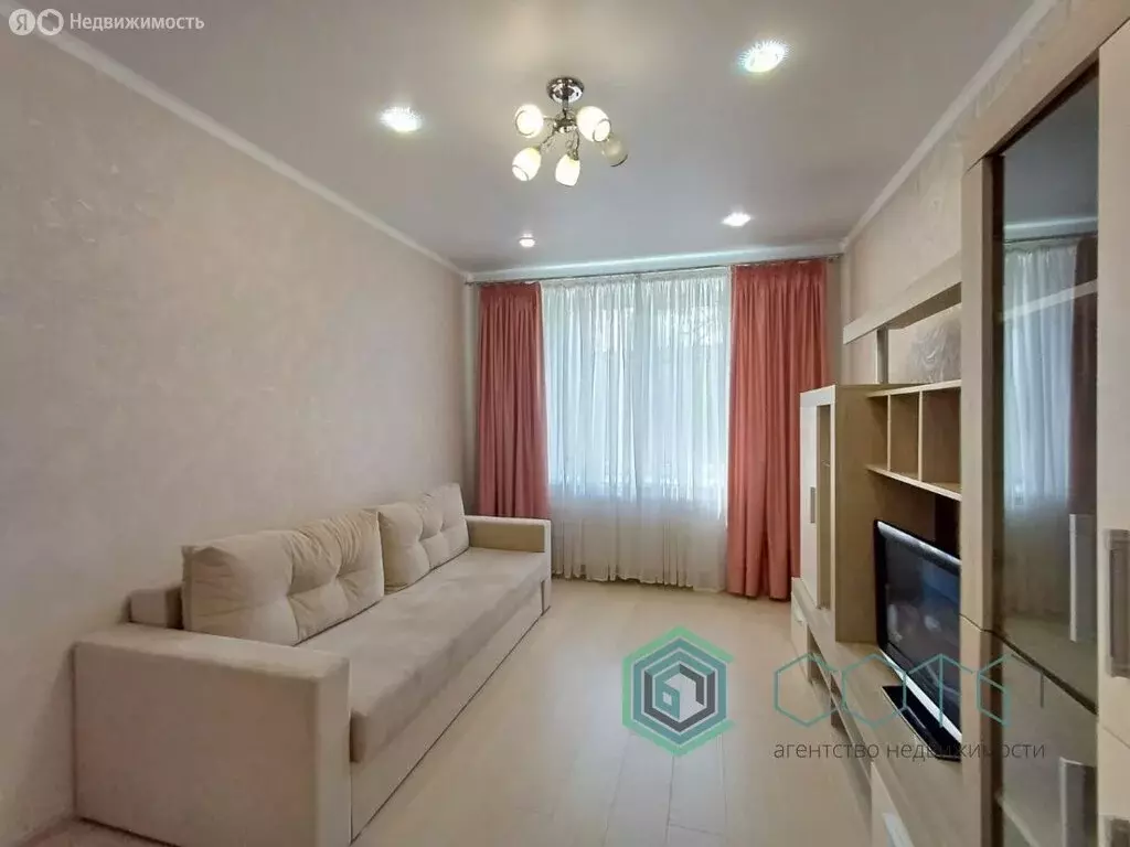 1-комнатная квартира: Калининград, Малоярославская улица, 6 (36 м) - Фото 0