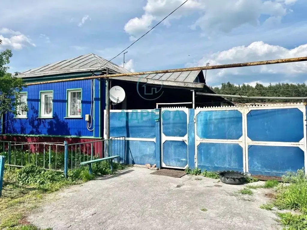 Дом в Белгородская область, Новооскольский муниципальный округ, с. ... - Фото 1