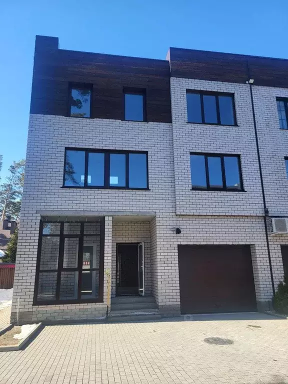 Таунхаус в Алтайский край, Барнаул Горнолыжная ул., 31 (245 м) - Фото 1