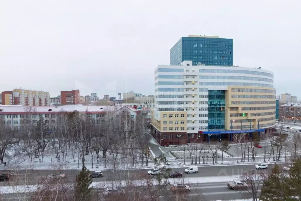 3-к кв. Тюменская область, Тюмень ул. Мельникайте, 81 (53.0 м) - Фото 1