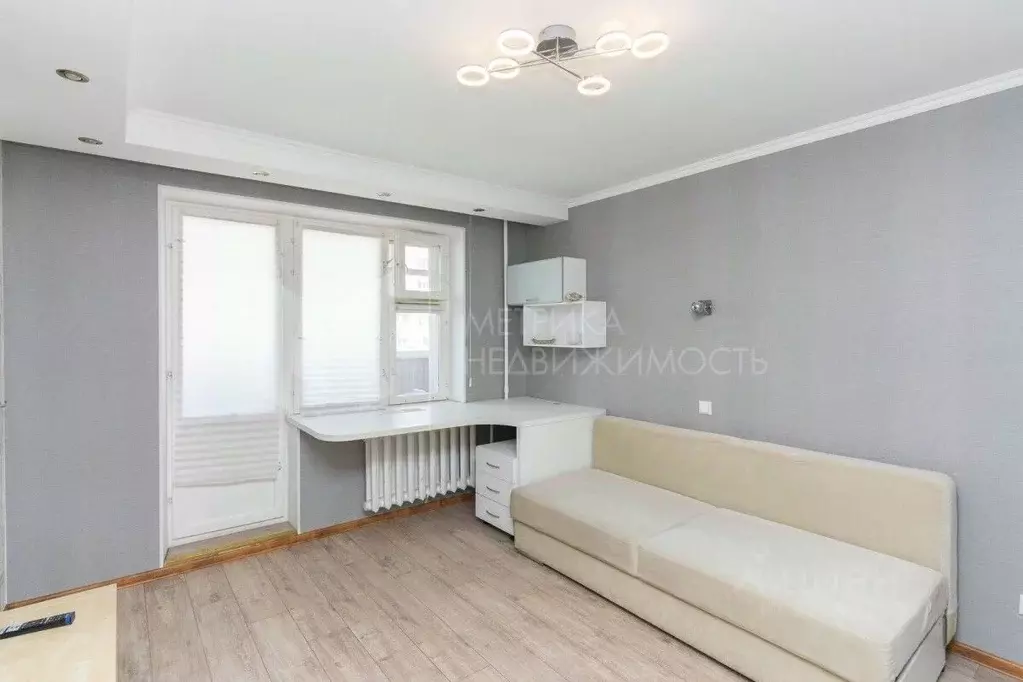 3-к кв. Тюменская область, Тюмень ул. Николая Семенова, 31к2 (90.3 м) - Фото 1