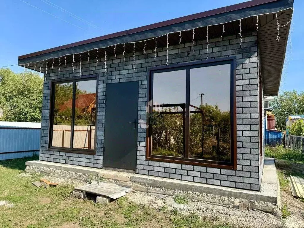 Дом в Саратовская область, Энгельсский район, Красноярское ... - Фото 1