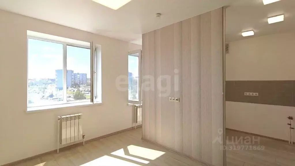 Студия Белгородская область, Белгород ул. Семейная, 21 (28.0 м) - Фото 1