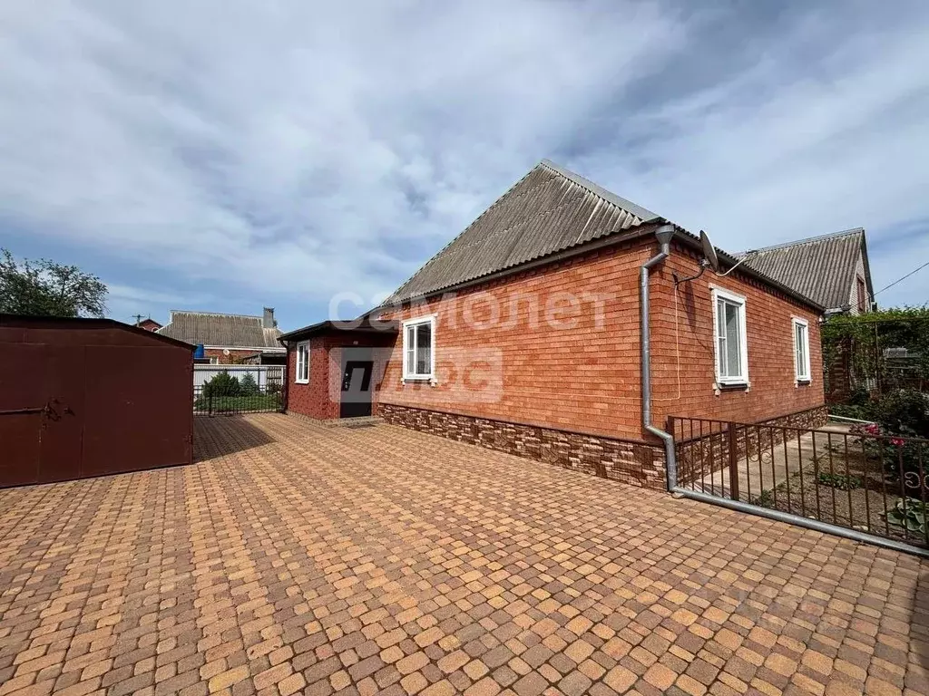 Дом в Краснодарский край, Приморско-Ахтарск ул. Чайковского (105 м) - Фото 1