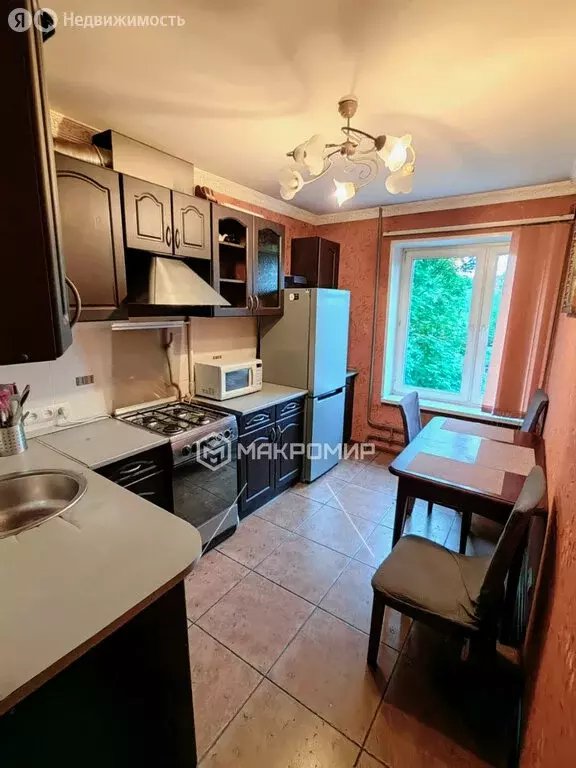 3-комнатная квартира: Москва, Красноярская улица, 9 (60 м) - Фото 0