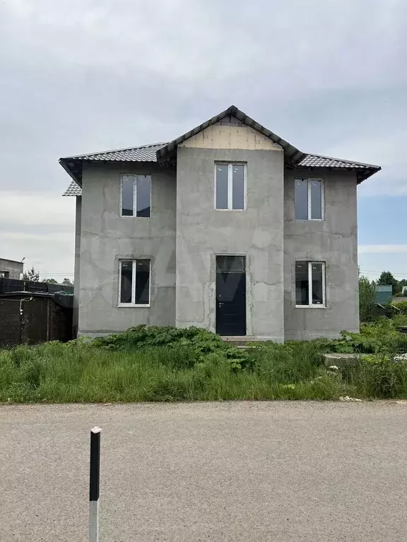 Дом 240 м на участке 9 сот. - Фото 0