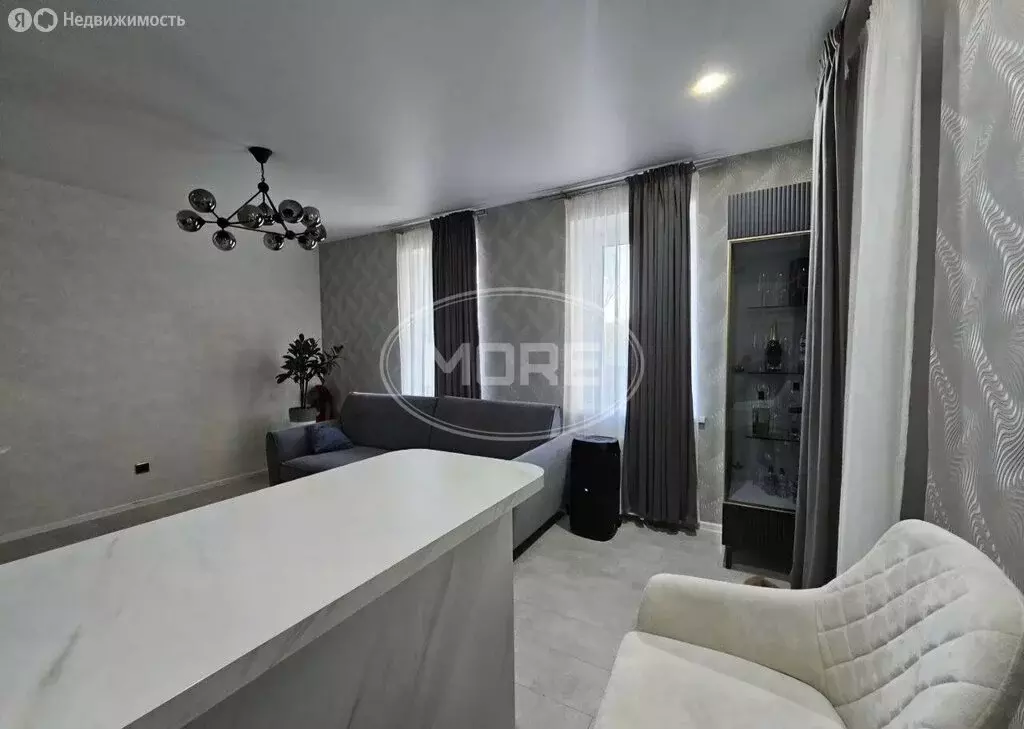 3-комнатная квартира: Калининград, улица Александра Невского, 220 (80 ... - Фото 2