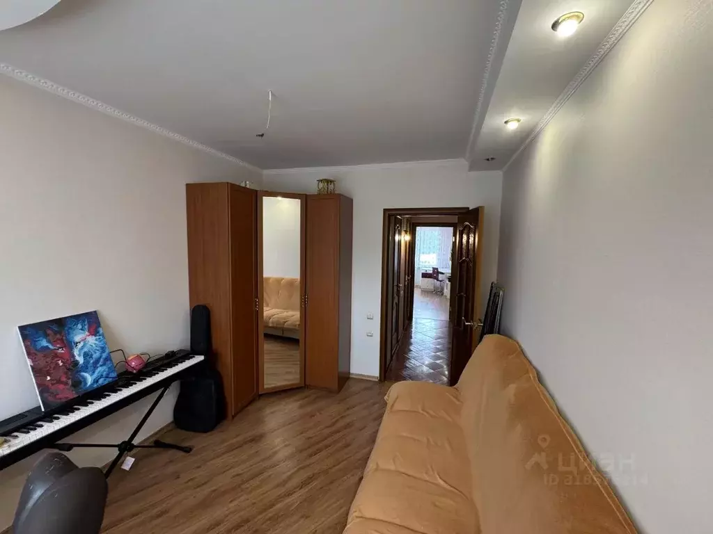3-к кв. Иркутская область, Шелехов 4-й мкр, 37 (68.5 м) - Фото 1