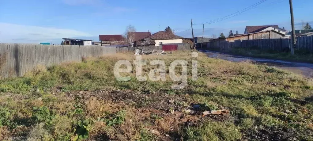 Участок в Красноярский край, Емельяново пгт ул. Качинская (6.5 сот.) - Фото 1