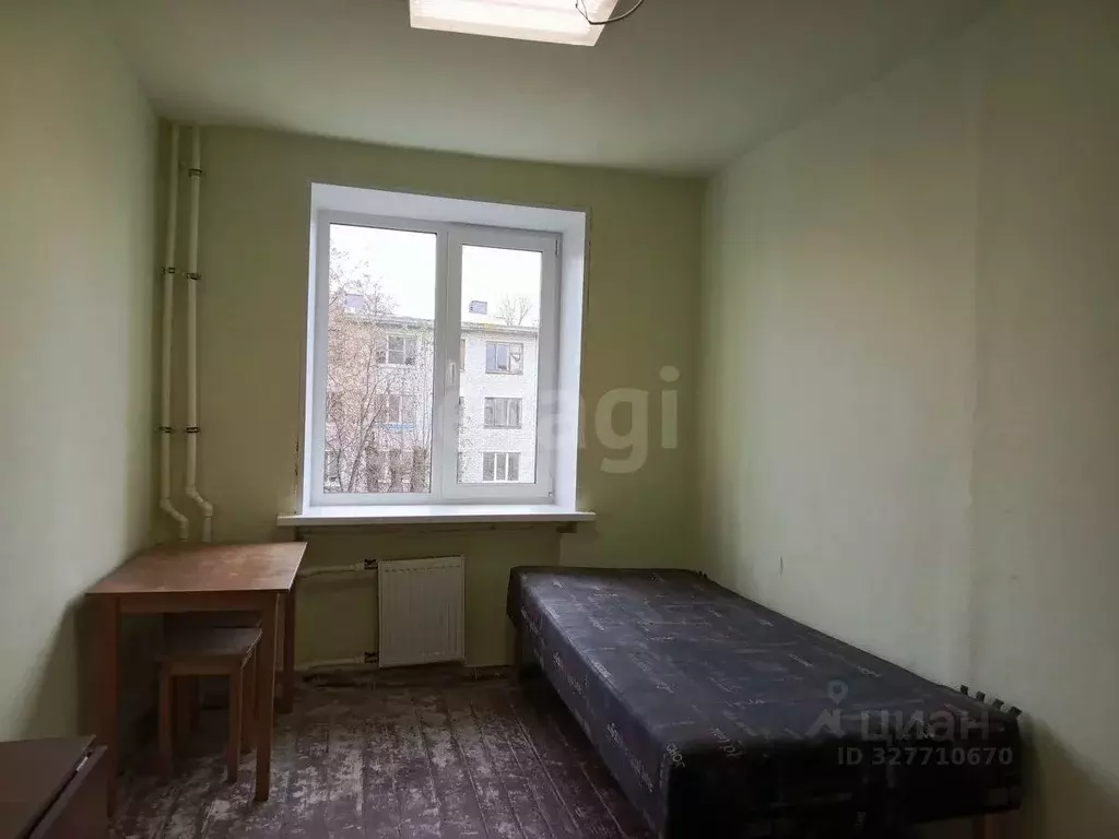 Комната Ленинградская область, Кириши Пионерская ул., 4 (9.8 м) - Фото 1