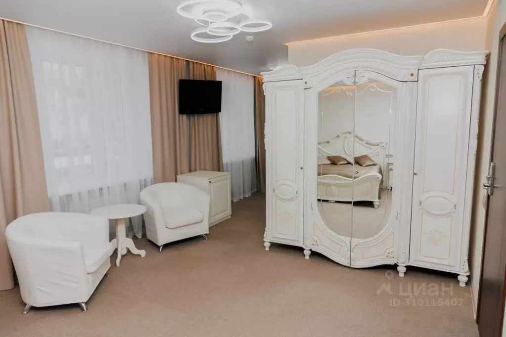 Комната Красноярский край, Красноярск ул. Дубровинского, 80 (35.0 м) - Фото 1