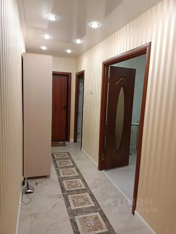 3-к кв. Калужская область, Обнинск ул. Гагарина, 25 (70.0 м) - Фото 2