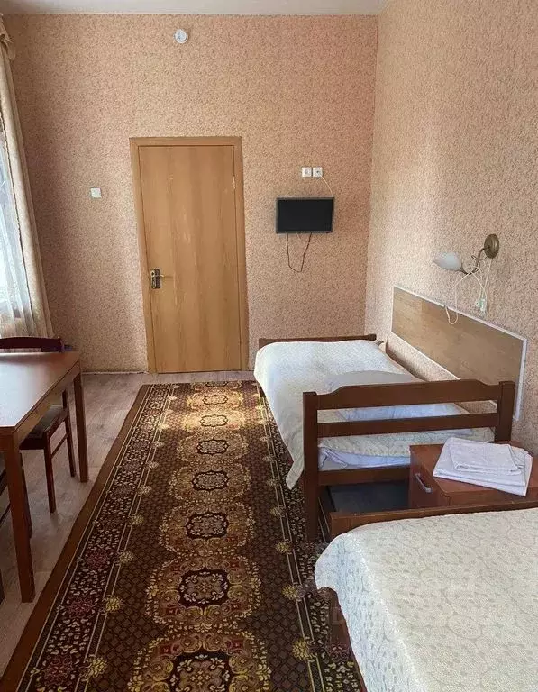 Комната Псковская область, Порхов Псковская ул., 1/15 - Фото 2