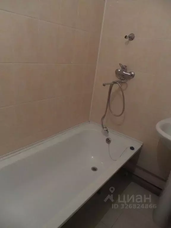 2-к кв. Алтайский край, Барнаул ул. Никитина, 133 (58.0 м) - Фото 2