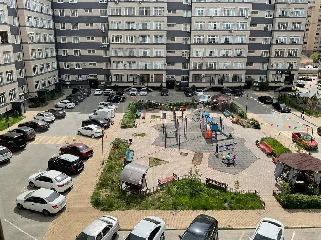 3-к. квартира, 85 м, 4/10 эт. - Фото 0