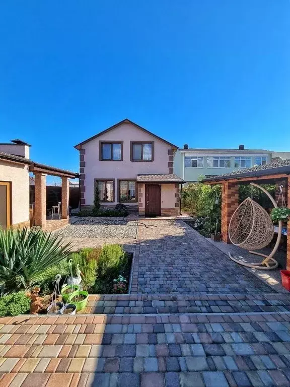 Дом в Крым, Евпатория городской округ, Заозерное пгт ул. Садовая (137 ... - Фото 1