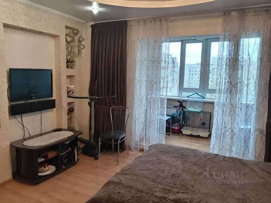 2-к кв. Алтайский край, Барнаул ул. Антона Петрова, 239 (53.6 м) - Фото 2