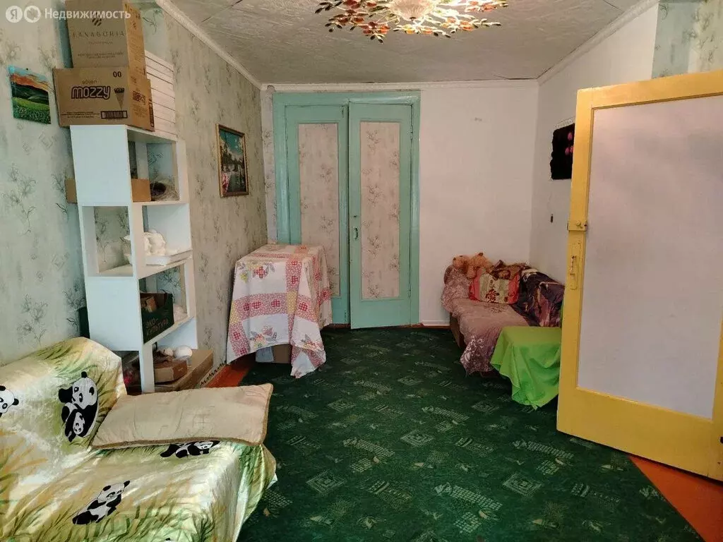 3-комнатная квартира: Ирбит, улица Мальгина, 52 (63 м) - Фото 1
