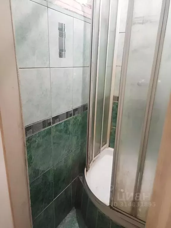 Комната Красноярский край, Красноярск ул. Кутузова, 93 (12.0 м) - Фото 0
